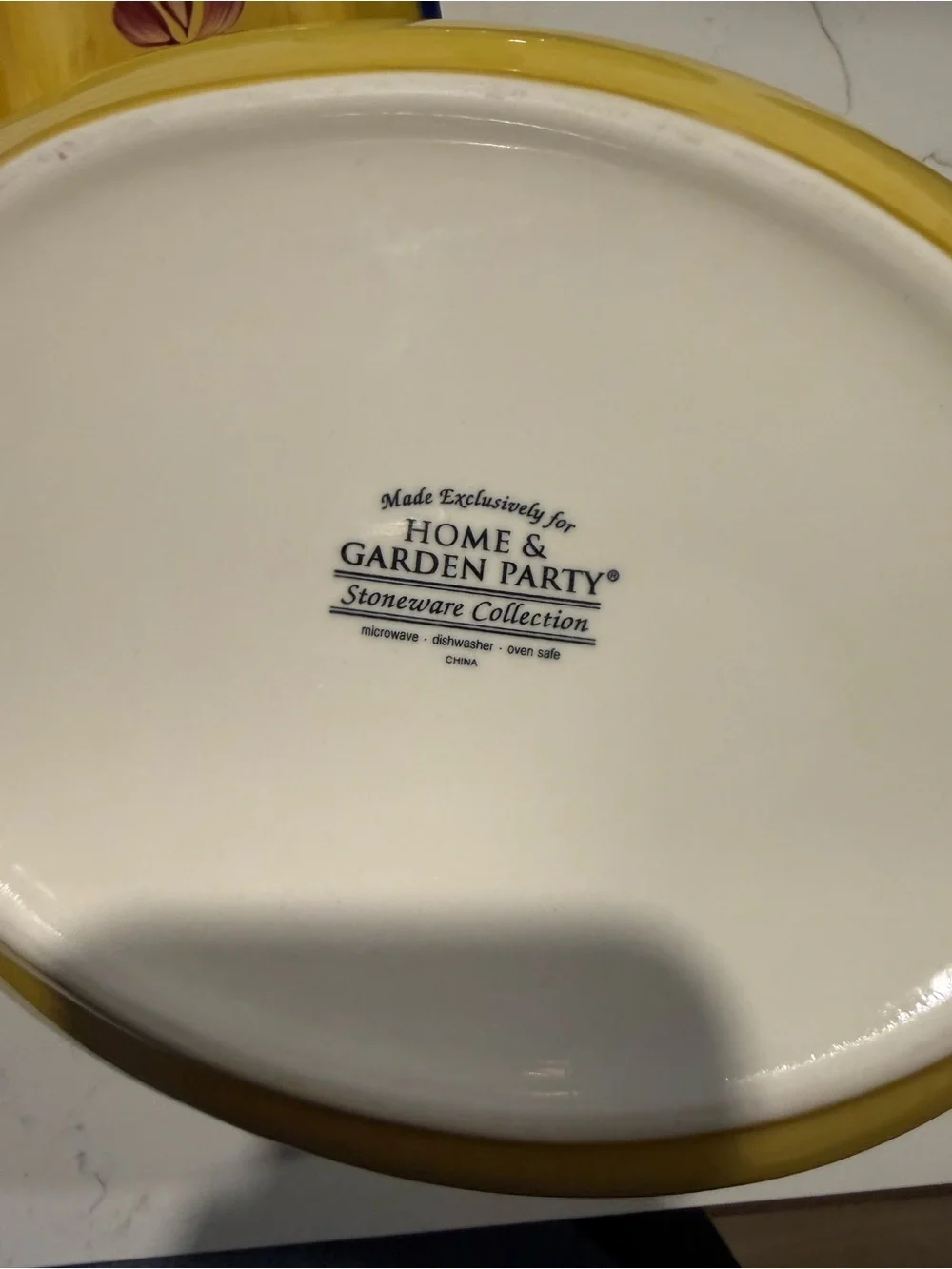 Home & Garden Party Stoneware Home Collection Covered Casserole Dish